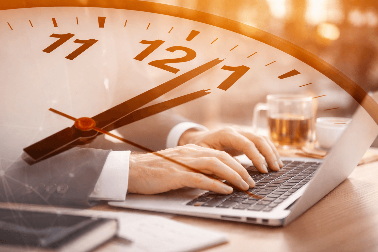 Team bespricht Arbeitszeitkonten — Soll-Ist-Vergleich